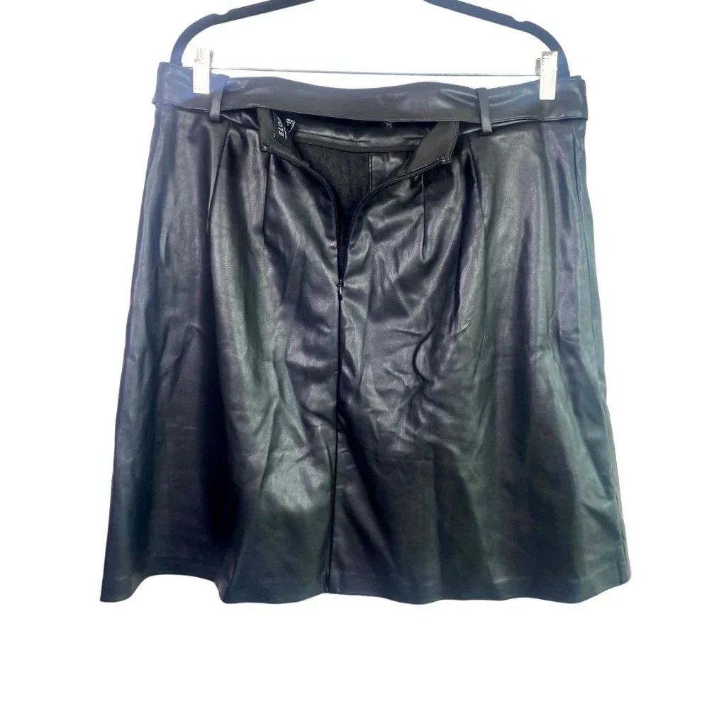 NWT Eloquii Faux Leather A Line Moto Skirt Faux Button Down Tie Belt 14 Black - Picture 5 of 12